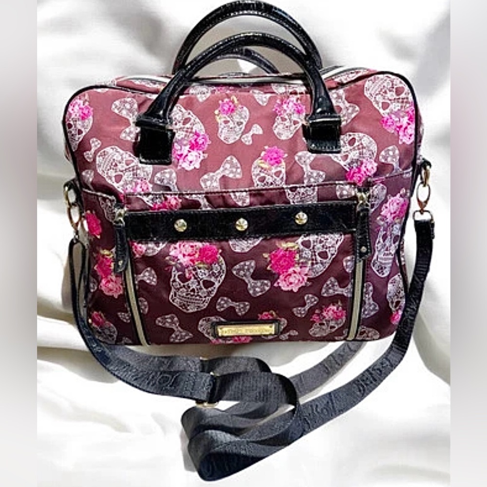 BETSEY JOHNSON……..Floral Sugar Skulls Padded Laptop/Messenger Bag. Pre Loved
